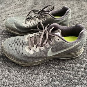 Nike Zoom All Out running sneaker